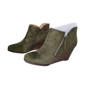 new new directions womens "sarita" side zip 3" wedge heel ankle boots.
